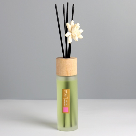 🌟 2 For $25 Aromatherapy Natural Diffuser - Picture 2 of 4